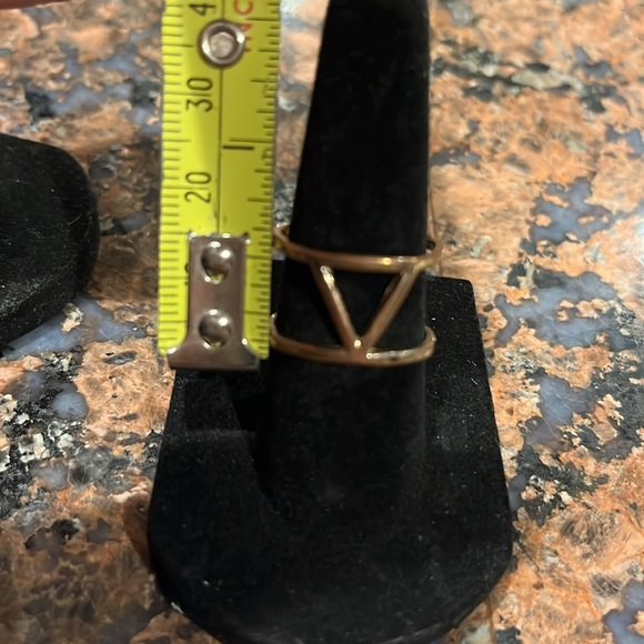 Set of 2 Gold double band rings size 7 & 6.5 - Picture 6 of 6